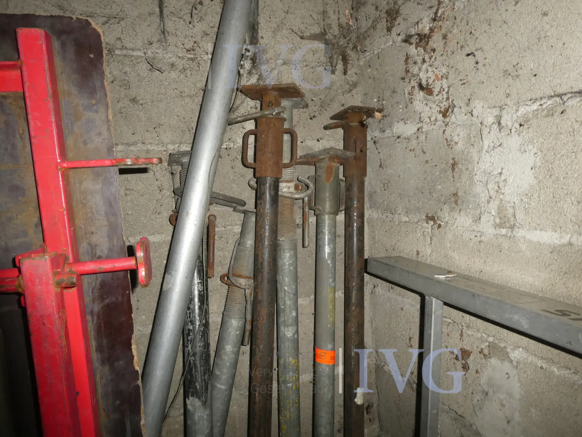 Stalen bouwsteunen – foto 3 – kavel bij IVG, Oberhausen