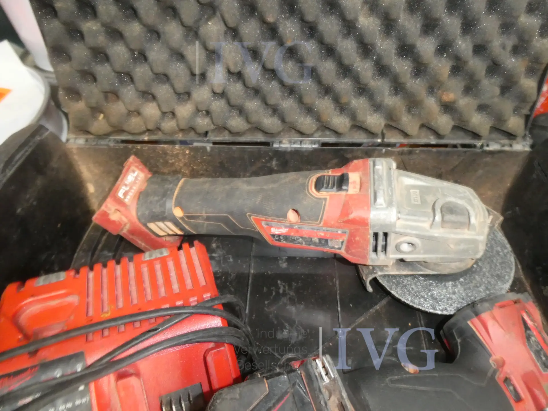 Akku-Werkzeug-Set MILWAUKEE – foto 3 – kavel bij IVG, Oberhausen
