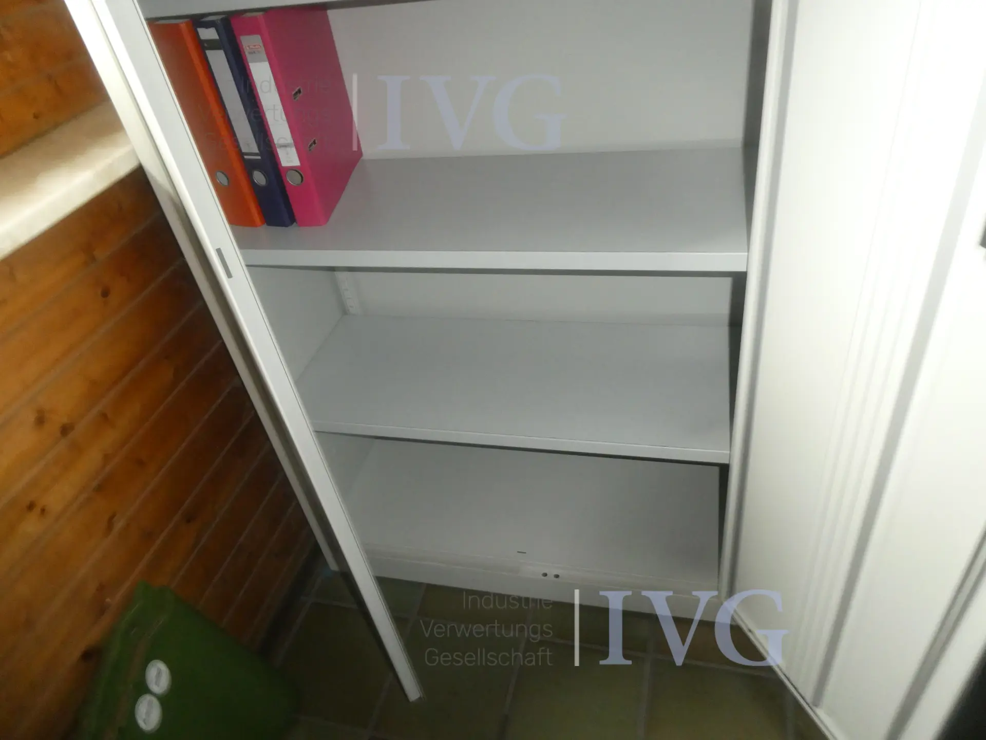 Stahl-Schrank BISLEY – foto 3 – kavel bij IVG, Oberhausen