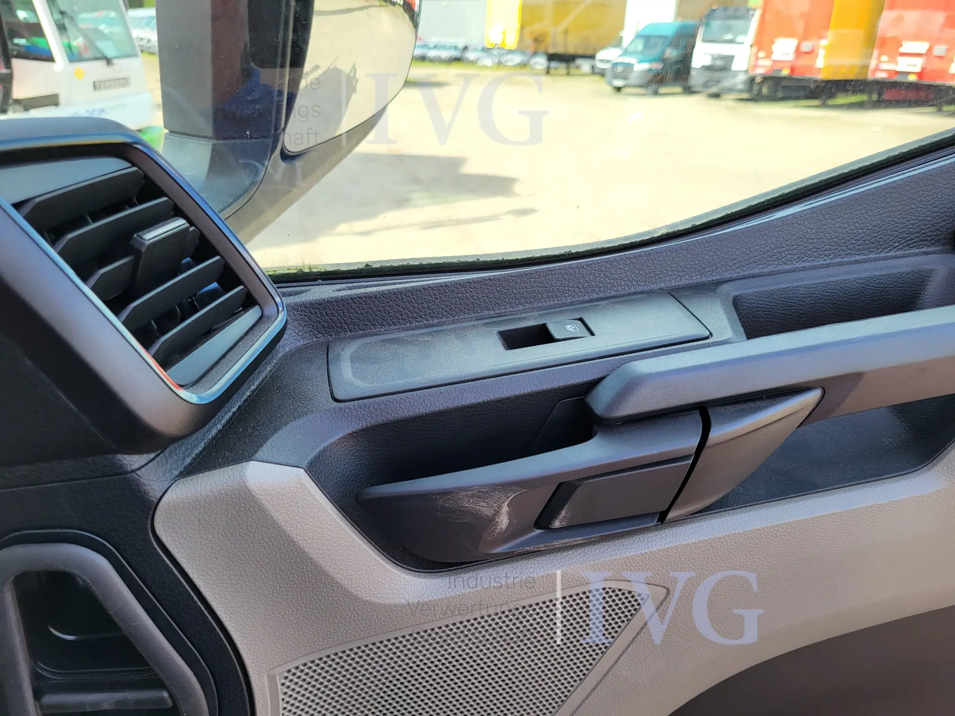zelfrijdende werkvoertuigen: autokraan MAN TRUCK & BUS TGM – foto 29 – kavel bij IVG, Kirchlengern