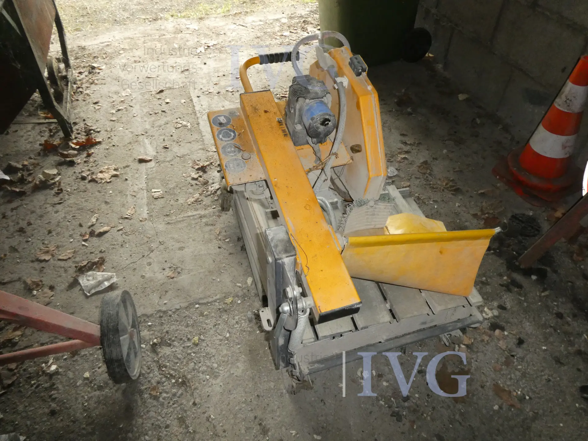 Natsnijmachine CEDIMA – foto 5 – kavel bij IVG, Oberhausen
