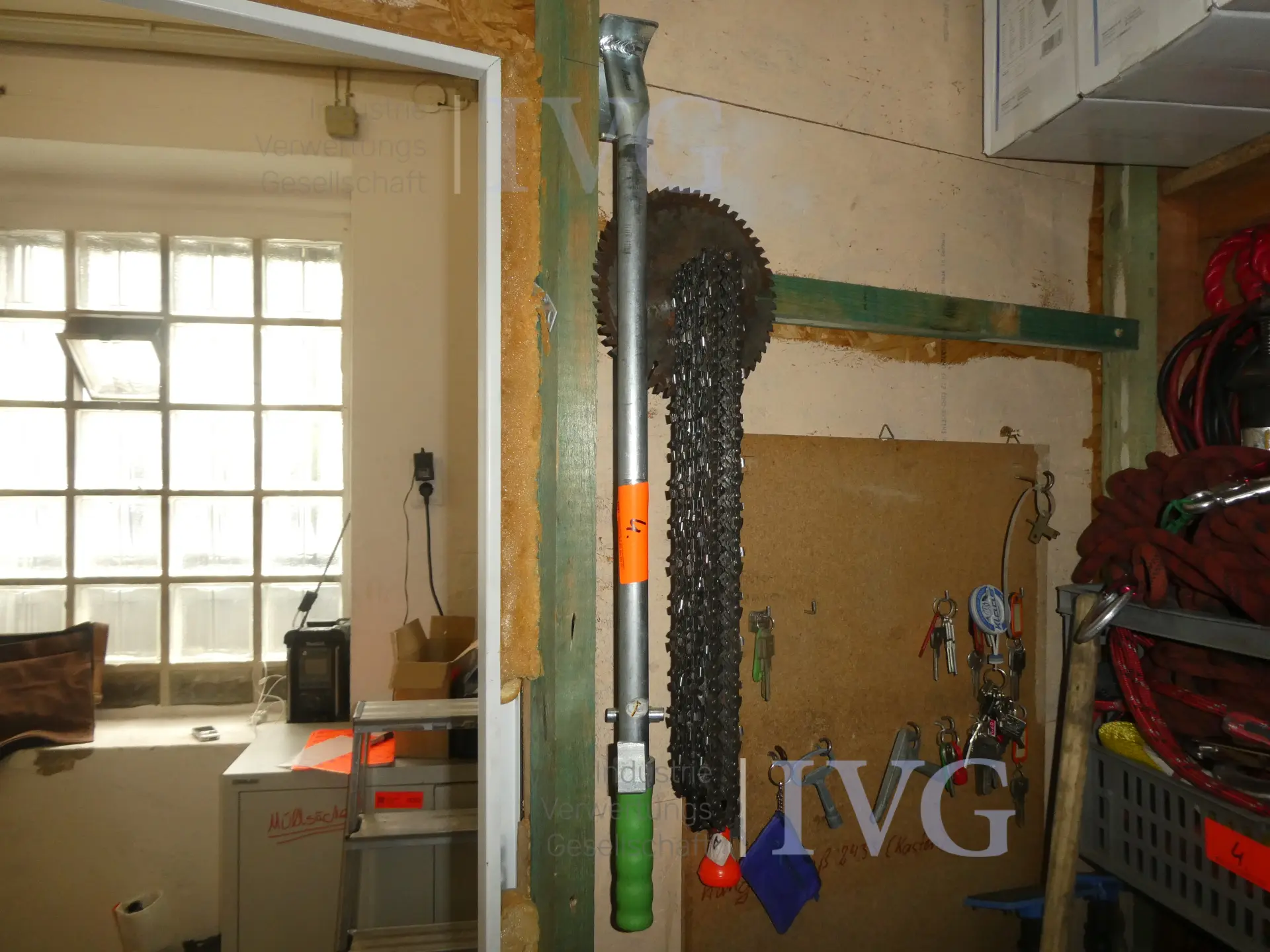 Inhoud van de opslagruimte – foto 6 – kavel bij IVG, Oberhausen