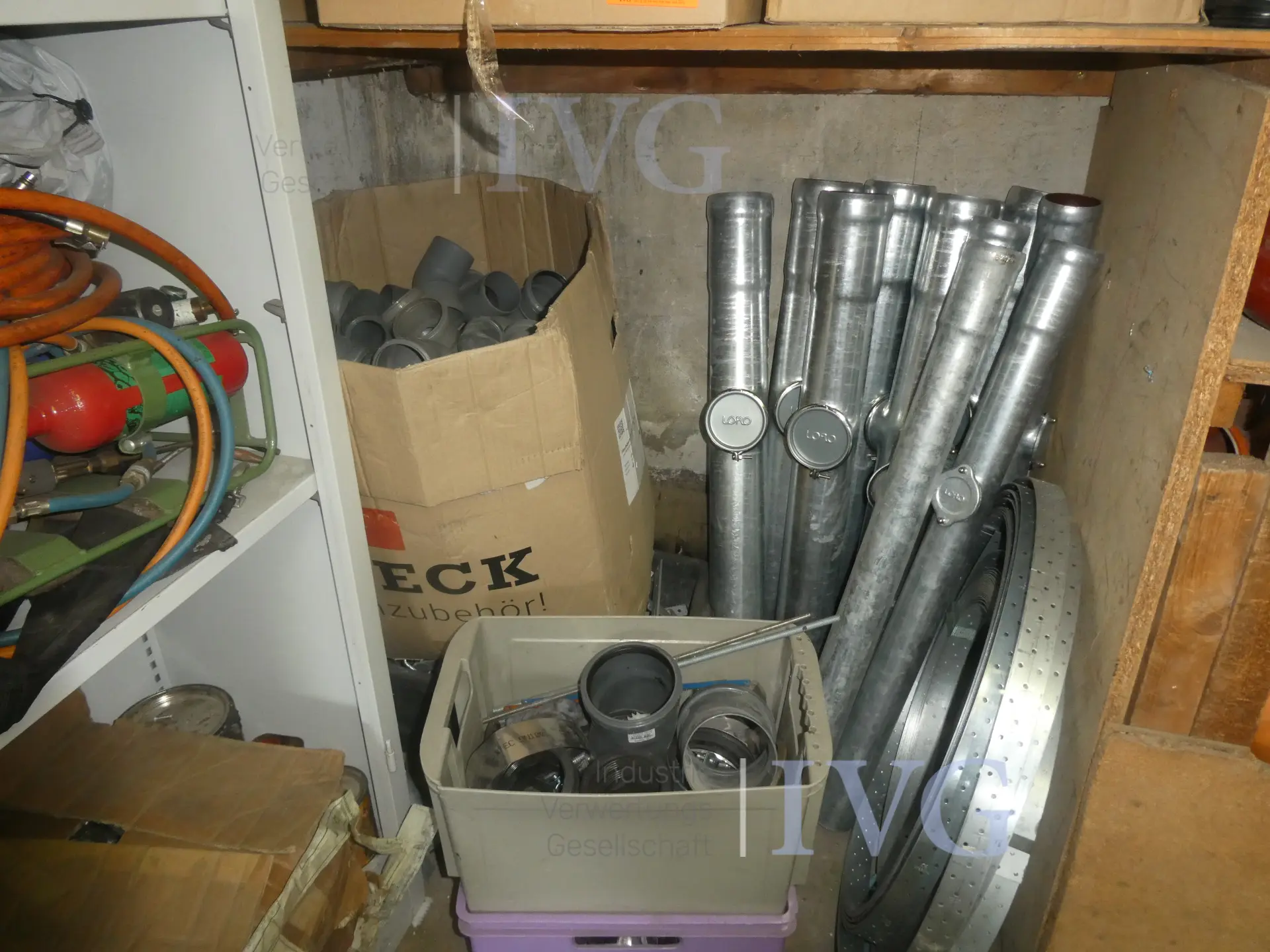 Inhoud van de opslagruimte – foto 11 – kavel bij IVG, Oberhausen
