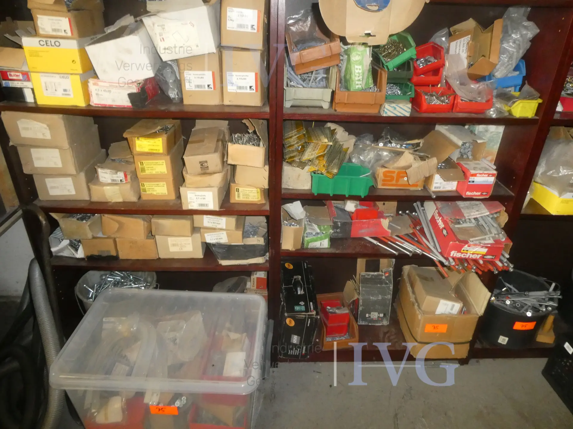 Inhoud van de opslagruimte – foto 9 – kavel bij IVG, Oberhausen