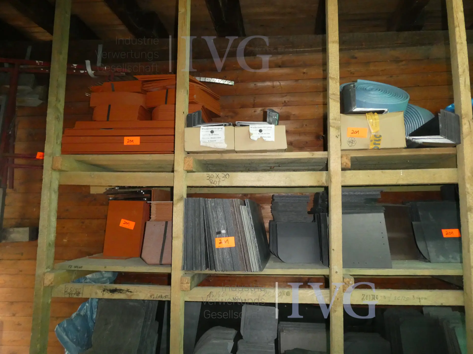 Inhoud van de opslagruimte – foto 17 – kavel bij IVG, Oberhausen
