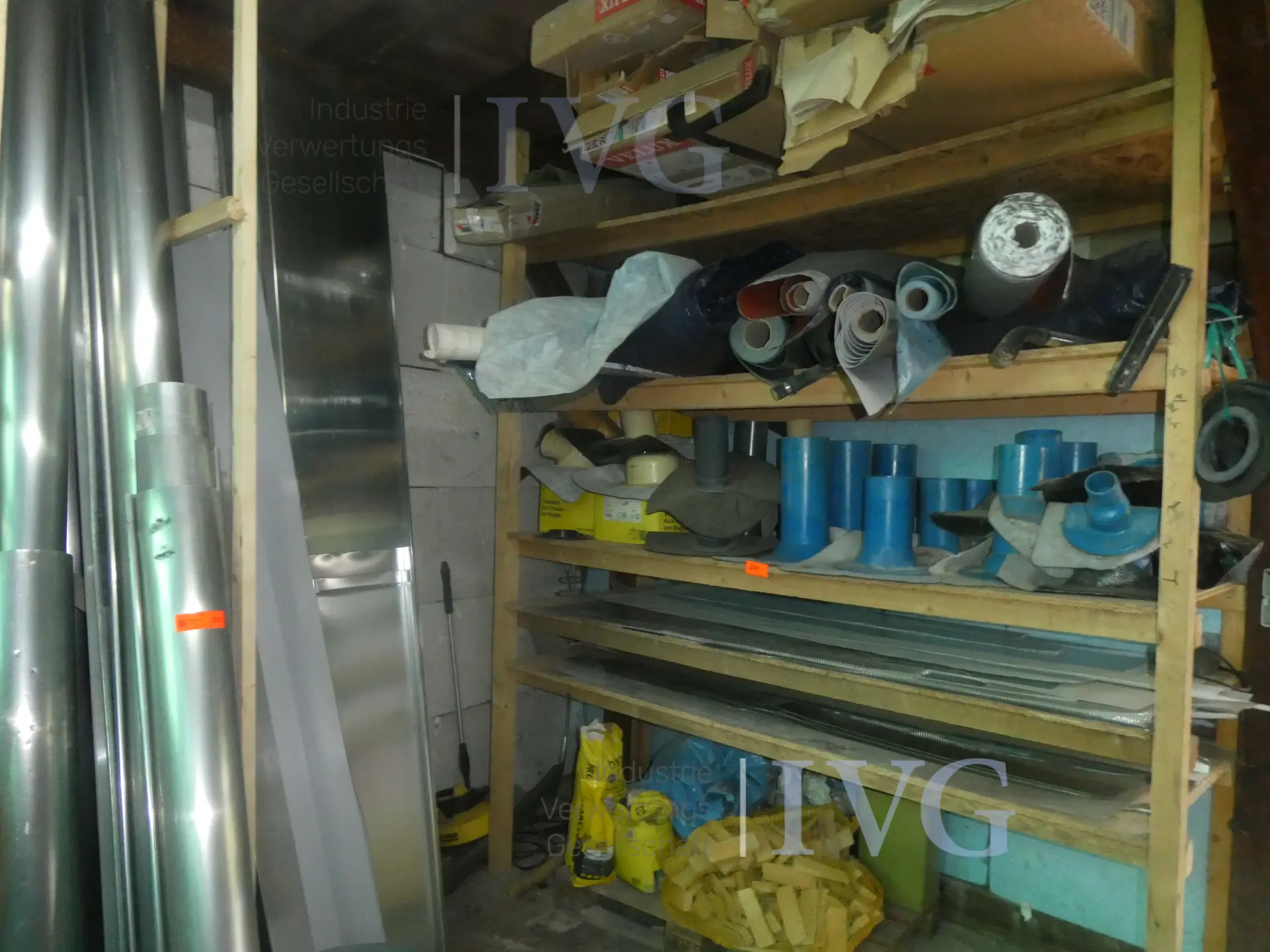 Inhoud van de opslagruimte – foto 4 – kavel bij IVG, Oberhausen