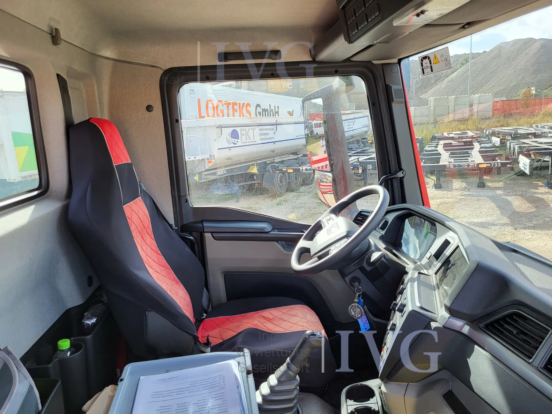 zelfrijdende werkvoertuigen: autokraan MAN TRUCK & BUS TGM – foto 28 – kavel bij IVG, Kirchlengern
