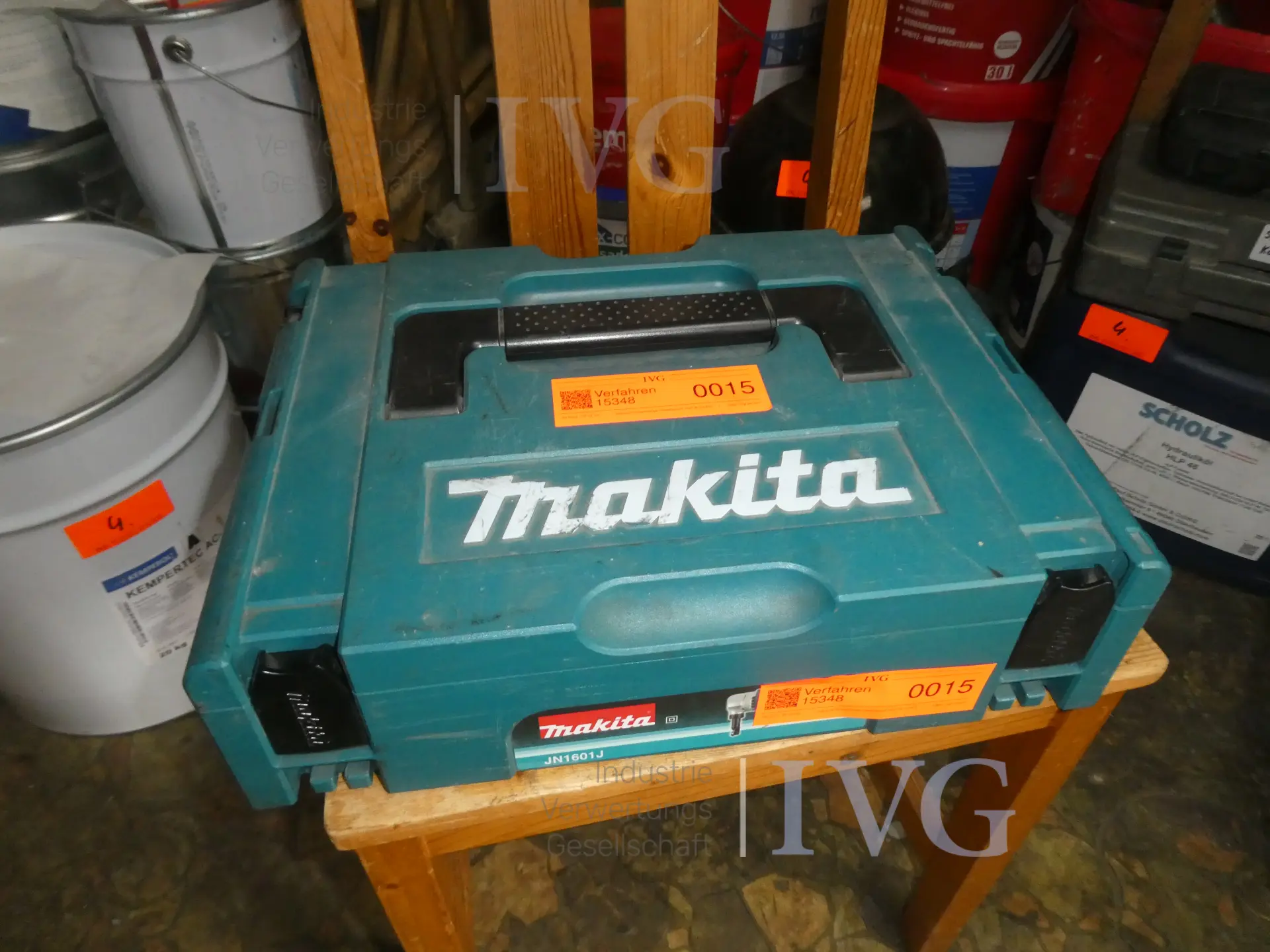Plaatknabbelaar MAKITA JN1601 – foto 3 – kavel bij IVG, Oberhausen