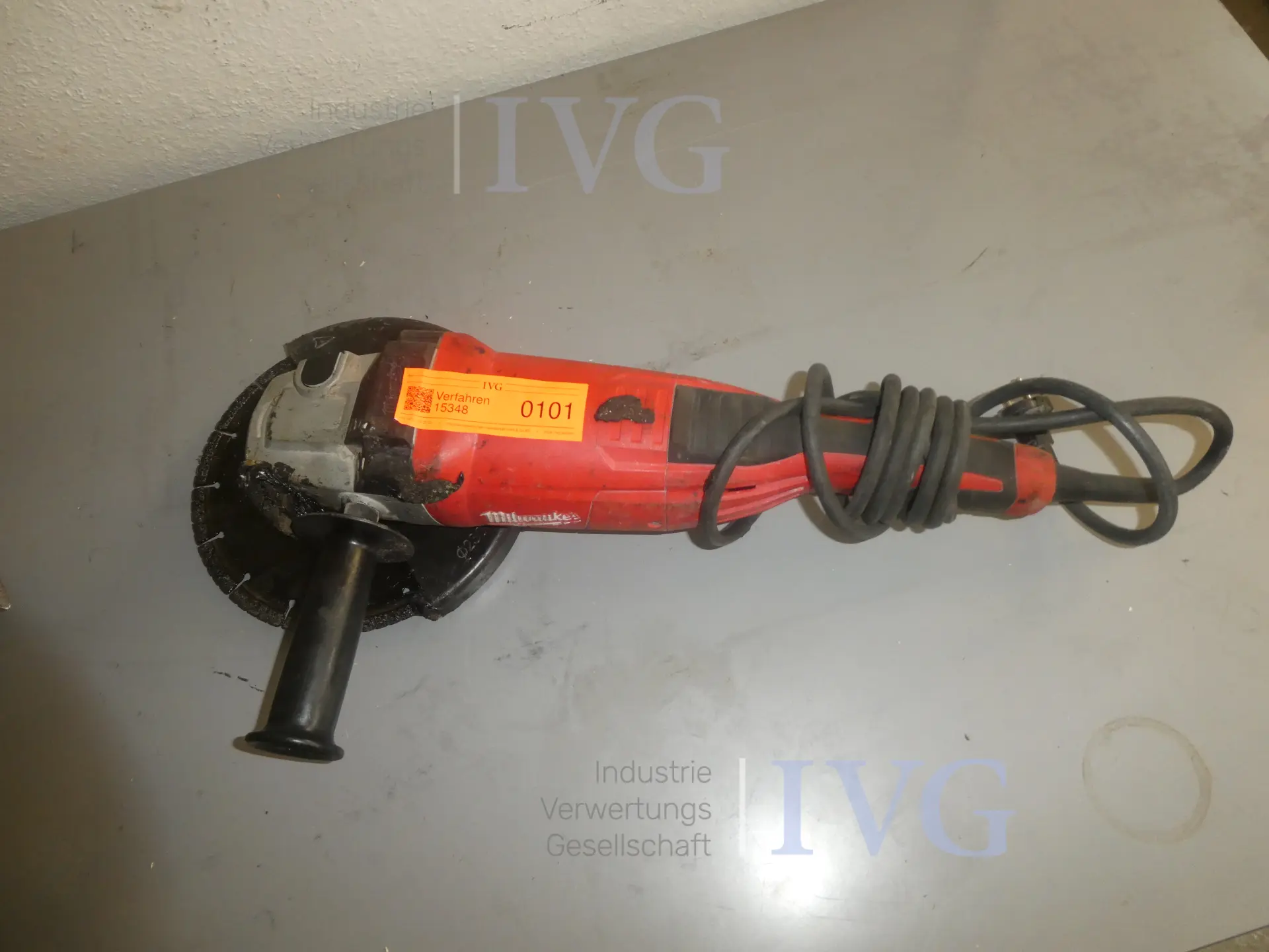 Haakse slijpmachine MILWAUKEE AG 22-230 – foto 2 – kavel bij IVG, Oberhausen