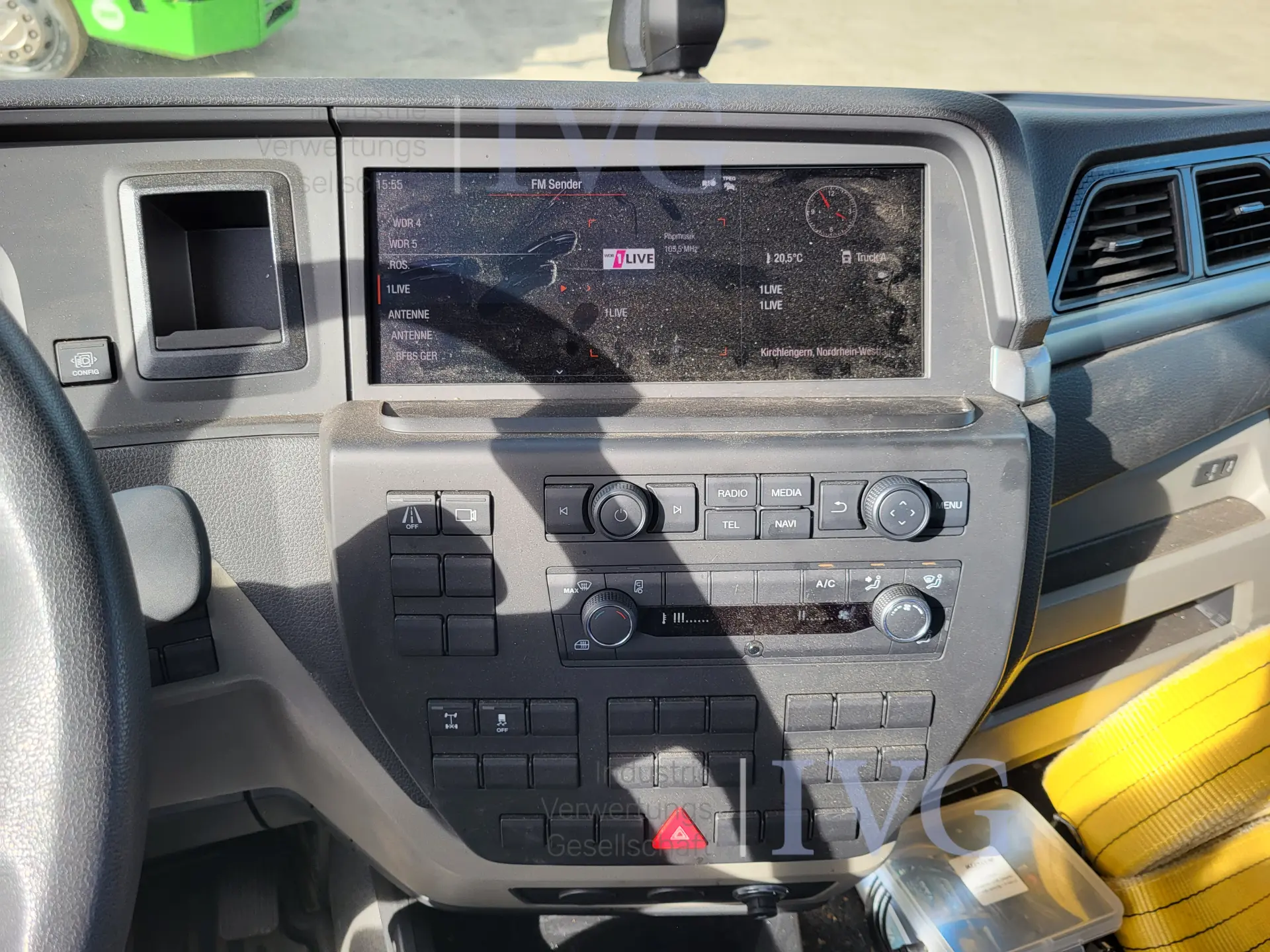 zelfrijdende werkvoertuigen: autokraan MAN TRUCK & BUS TGM – foto 23 – kavel bij IVG, Kirchlengern