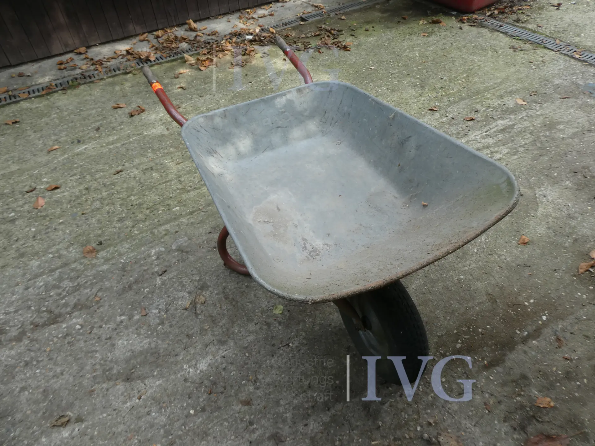 kruiwagen – foto 2 – kavel bij IVG, Oberhausen