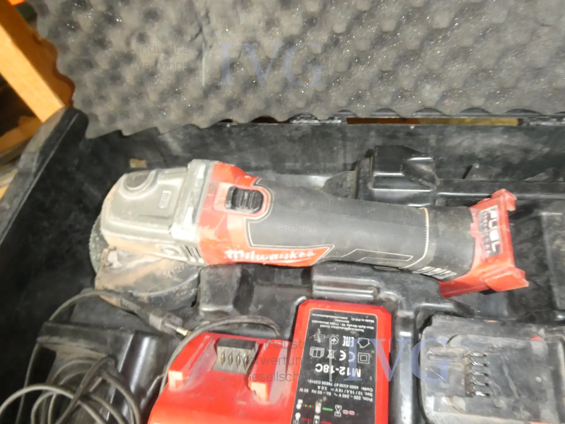 MILWAUKEE M18 CAG125X accu-haakse slijper – foto 3 – kavel bij IVG, Oberhausen