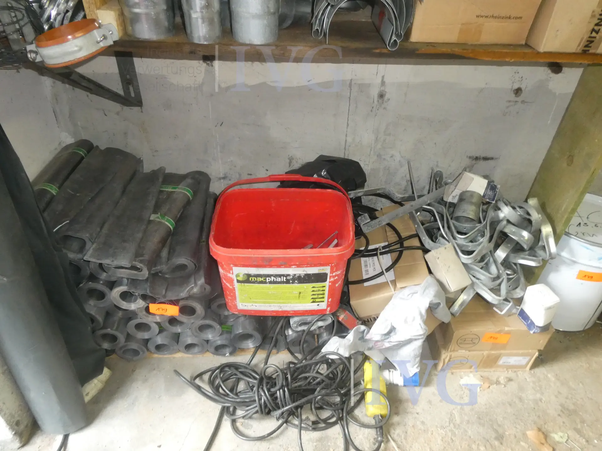 Inhoud van de opslagruimte – foto 4 – kavel bij IVG, Oberhausen