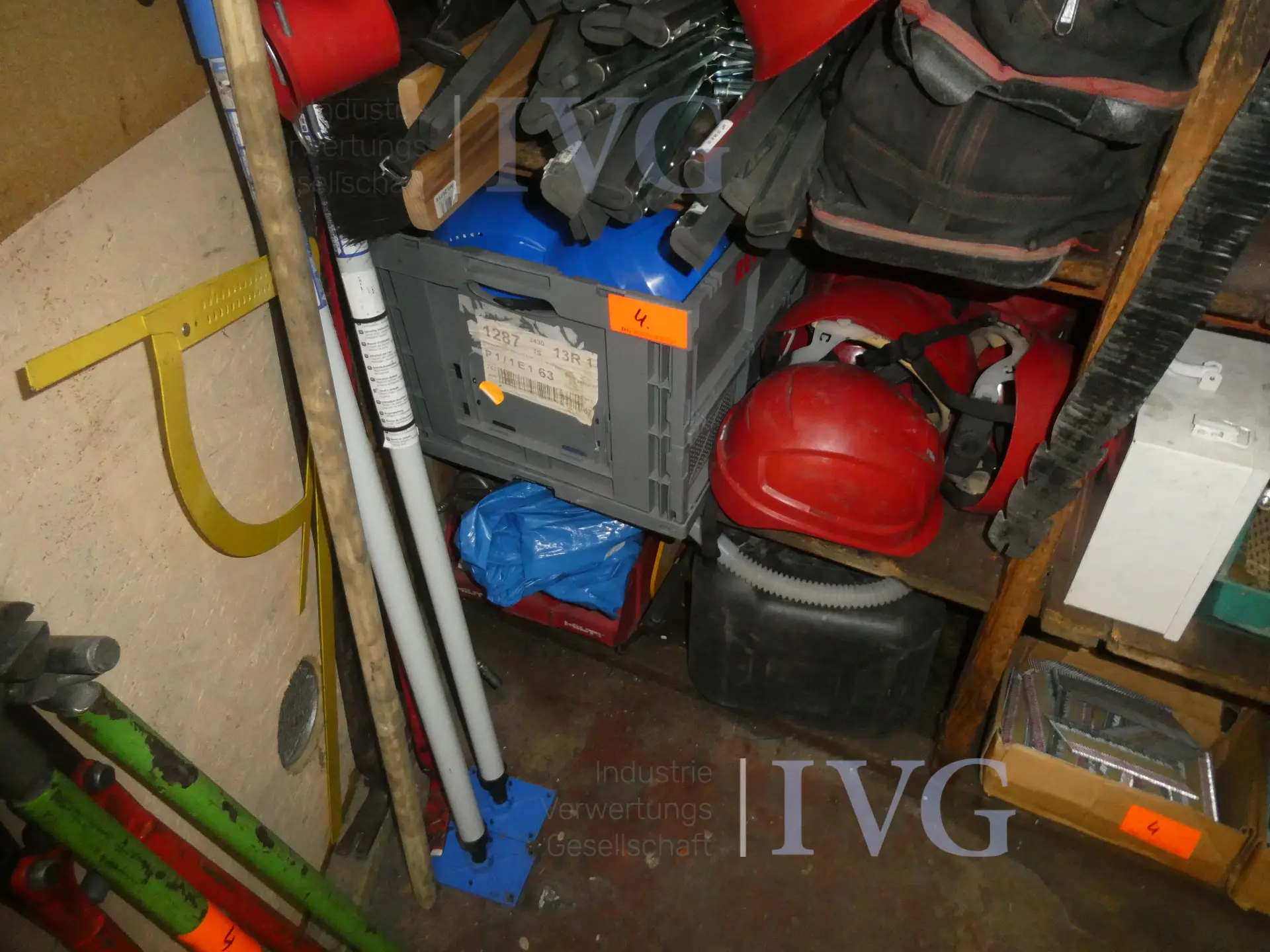 Inhoud van de opslagruimte – foto 8 – kavel bij IVG, Oberhausen