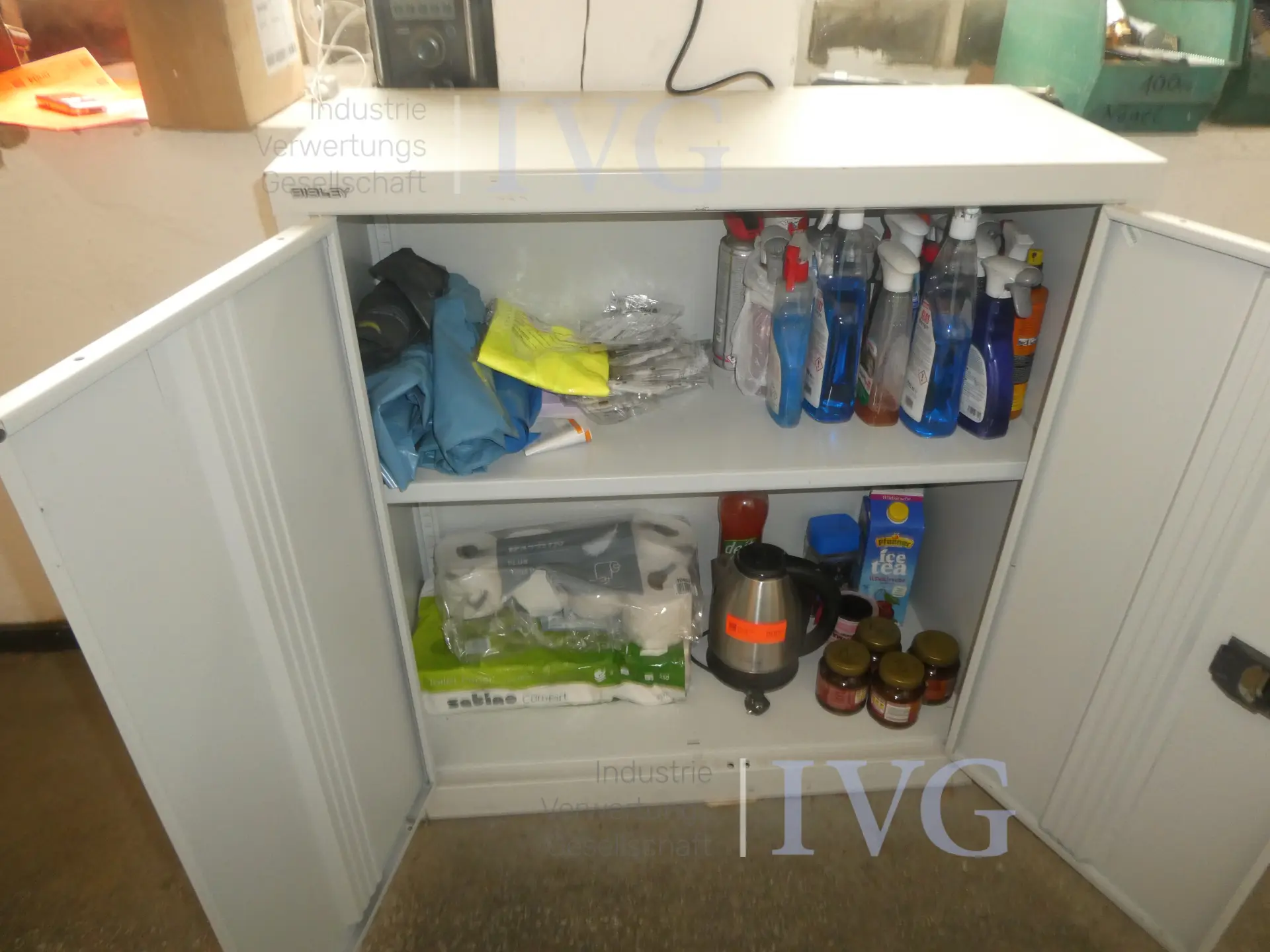 Stahl-Schrank BISLEY – foto 2 – kavel bij IVG, Oberhausen