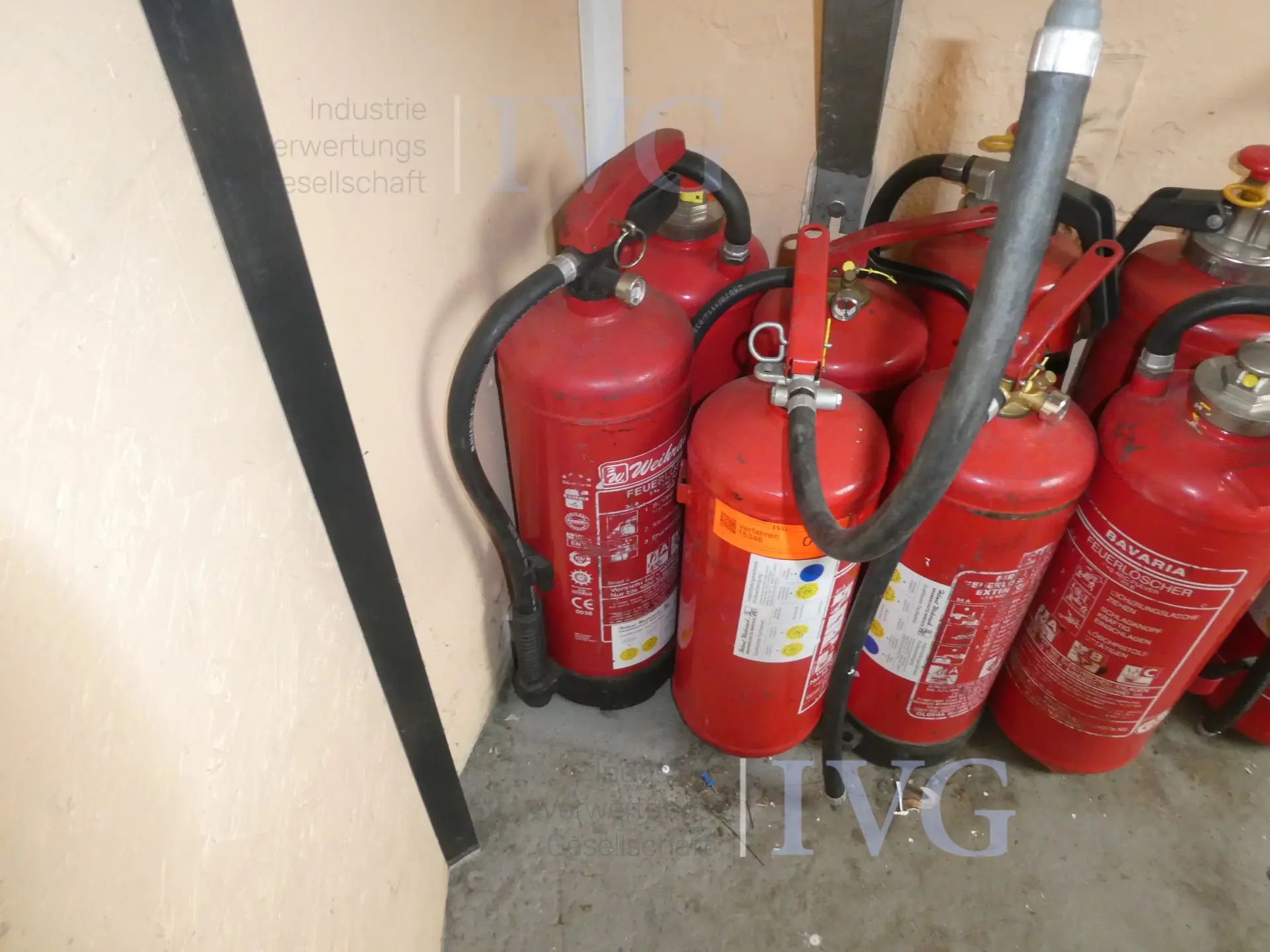 Voorraad handbrandblussers – foto 2 – kavel bij IVG, Oberhausen