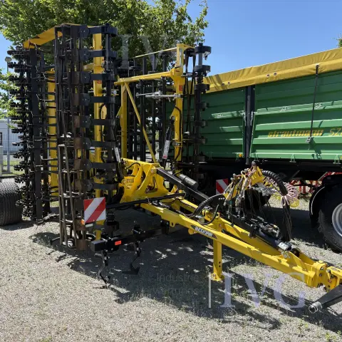 Saatbeetkombination BEDNAR  SWIFTER SO 6000 PROFI