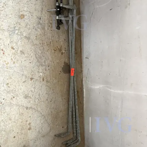 Schraubzwingen