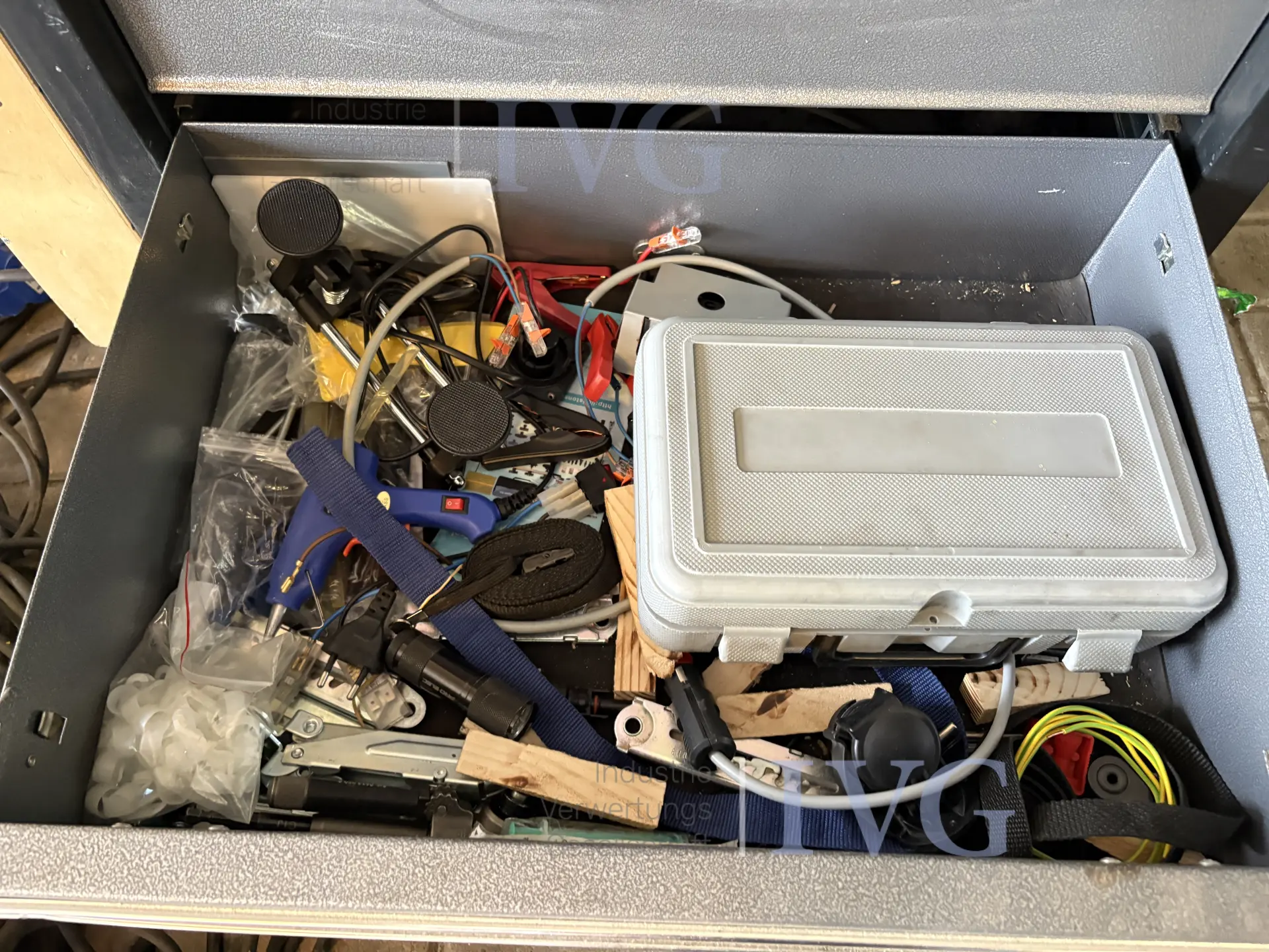 Werkstattwagen POWER PLUS TOOLS – foto 10 – kavel bij IVG, Cloppenburg