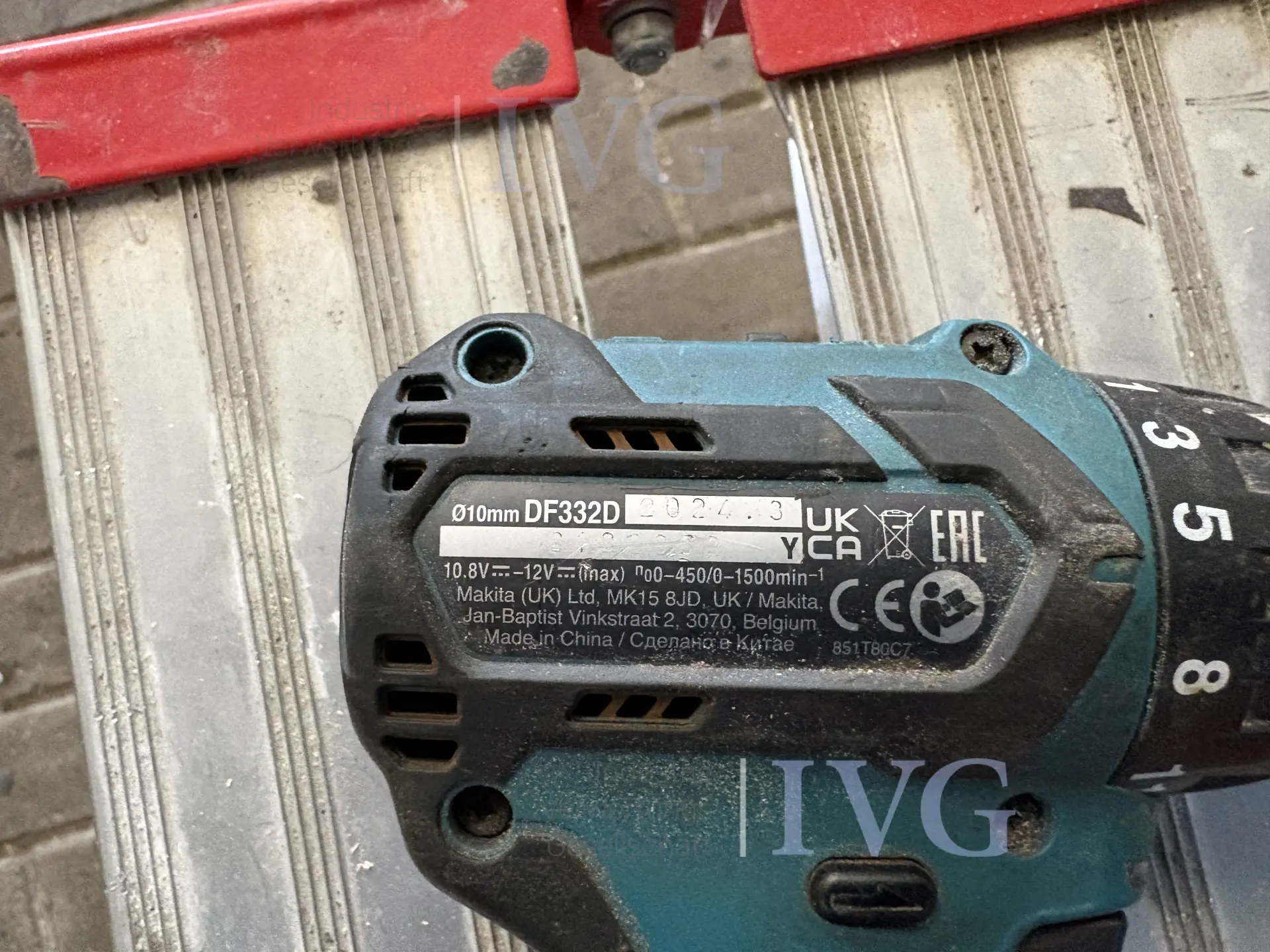 Akku-Schrauber MAKITA DF332D – foto 3 – kavel bij IVG, Cloppenburg