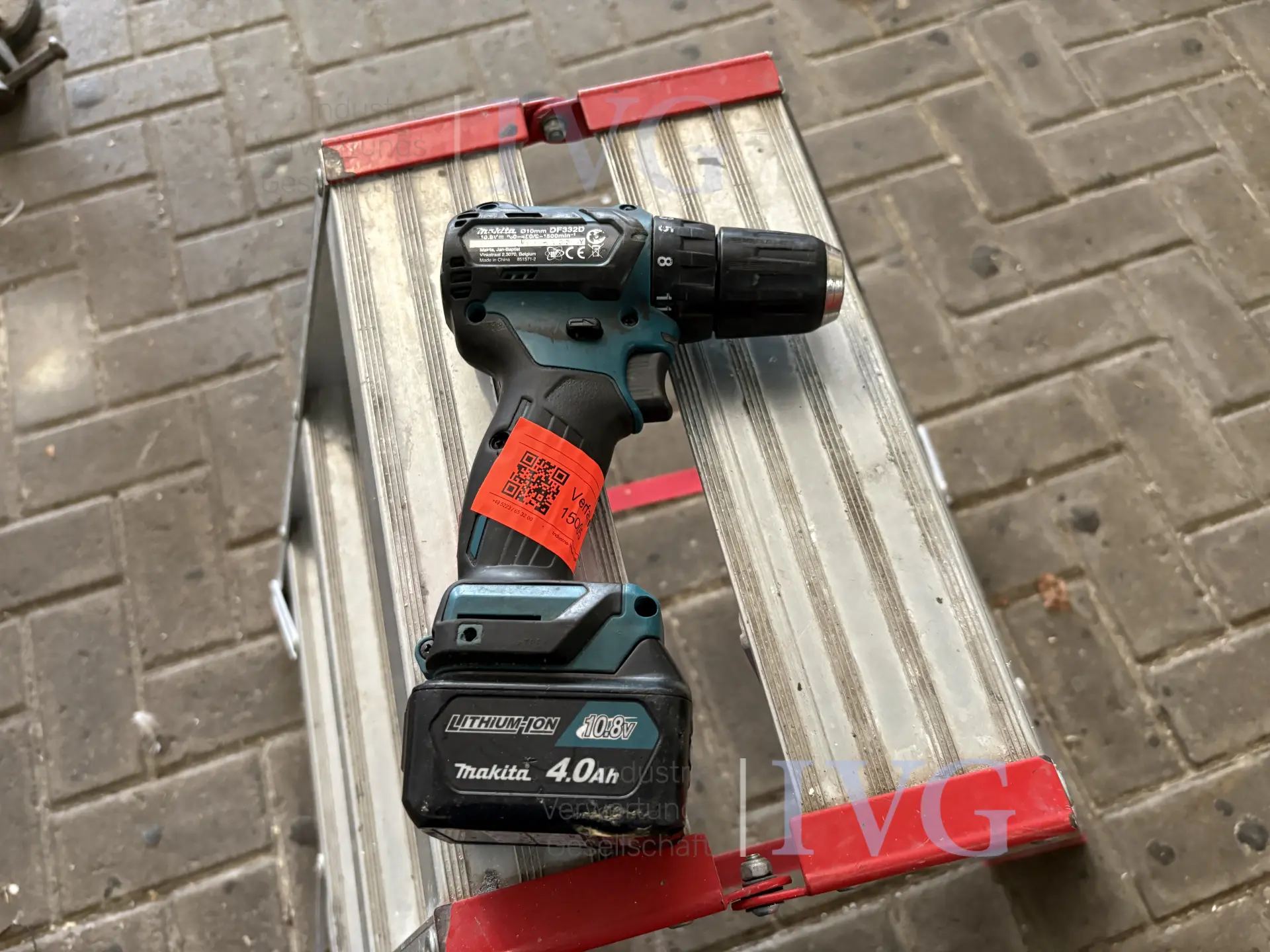 Akku-Schrauber MAKITA DF332D – foto 2 – kavel bij IVG, Cloppenburg