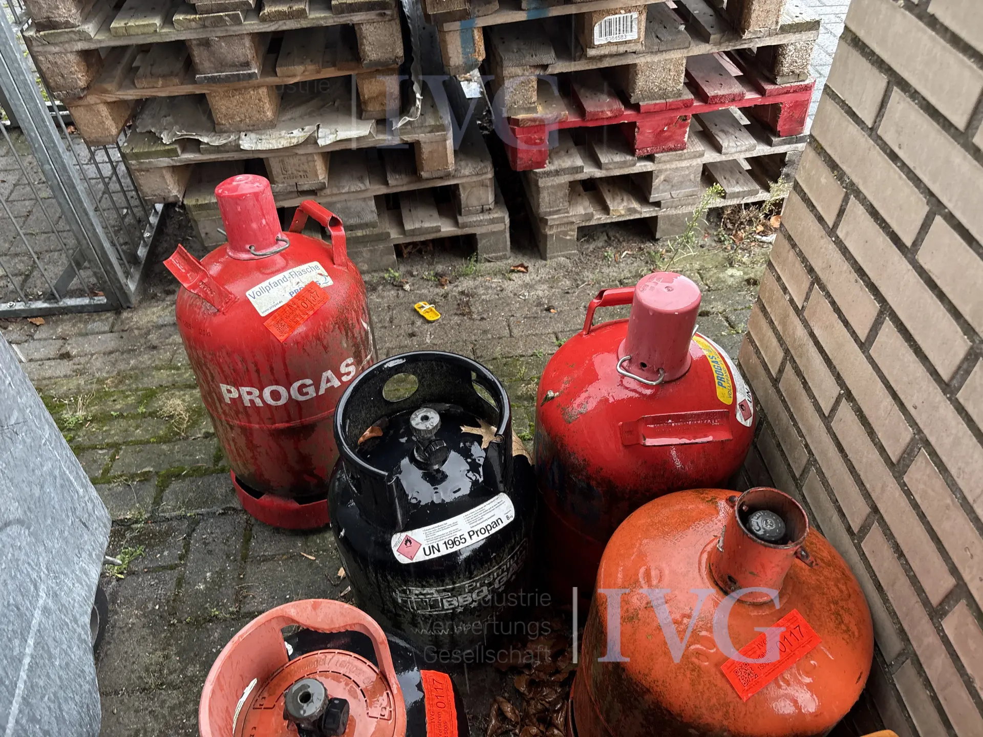 Posten Leergut-Propangasflaschen – foto 2 – kavel bij IVG, Cloppenburg