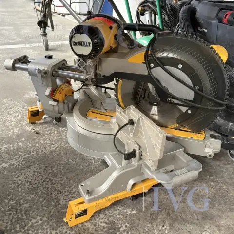 Kapp-/Gehrungssäge DEWALT DWX 780-QS