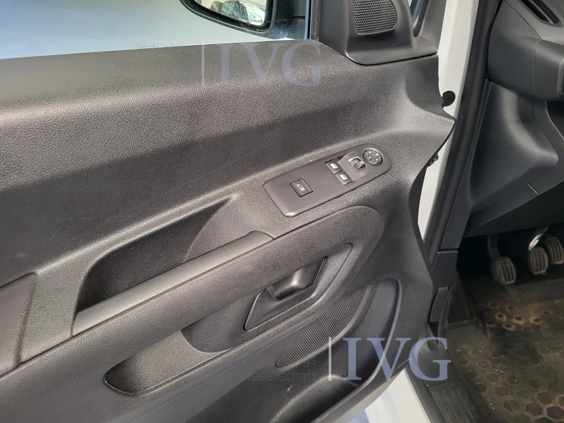 Van OPEL Combo – foto 18 – kavel bij IVG, Kirchlengern