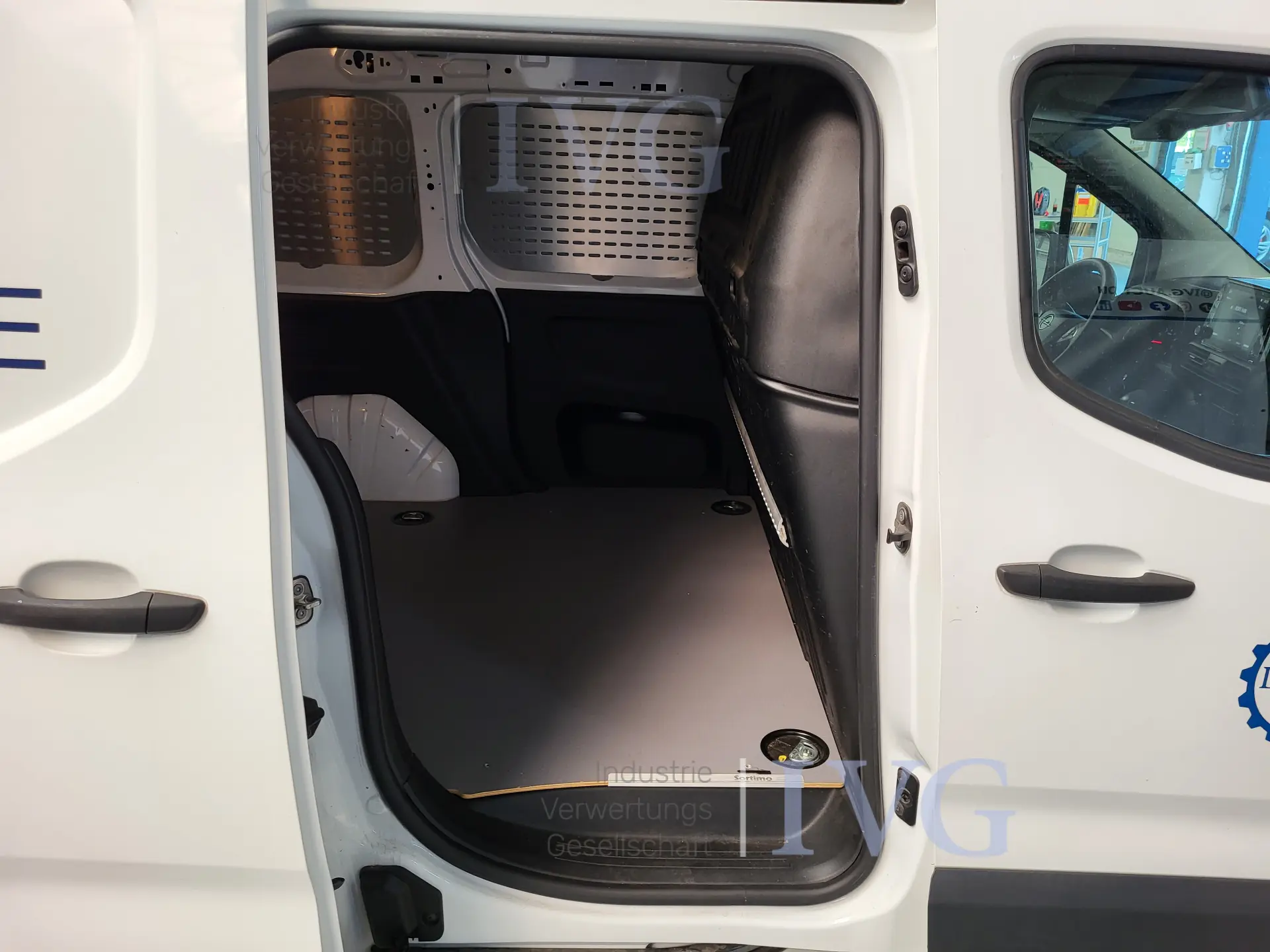 Van OPEL Combo – foto 29 – kavel bij IVG, Kirchlengern