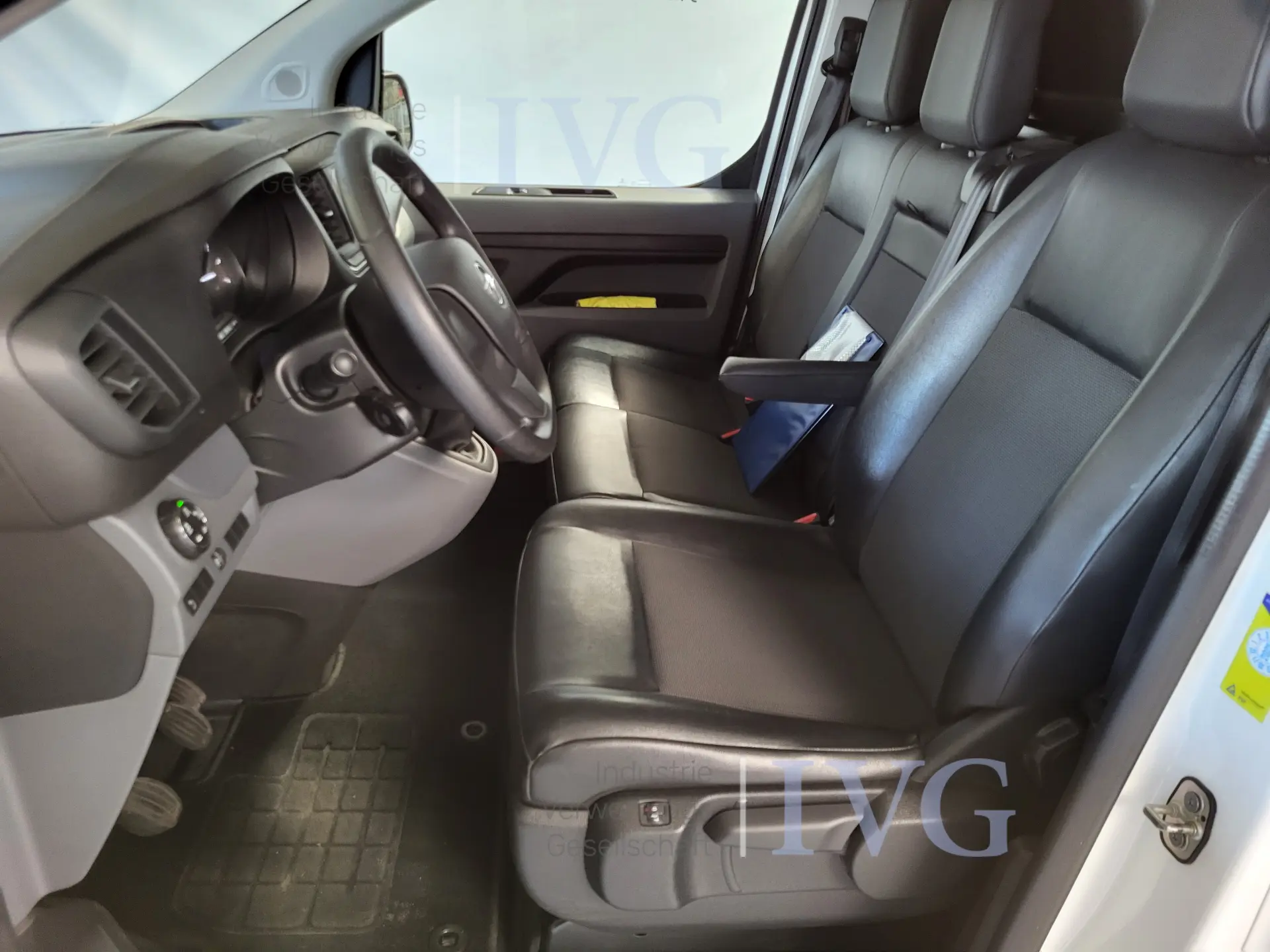 Van OPEL Vivaro – foto 19 – kavel bij IVG, Kirchlengern