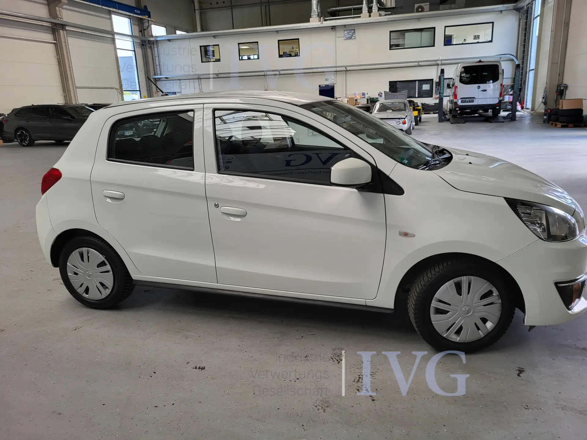 Schräghecklimousine MITSUBISHI Space Star – foto 4 – kavel bij IVG, Kirchlengern