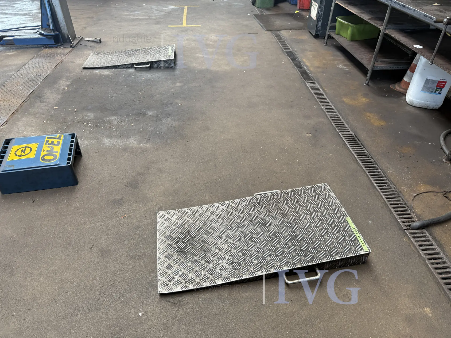 Oprijhellingen – foto 2 – kavel bij IVG, Wilhelmshaven