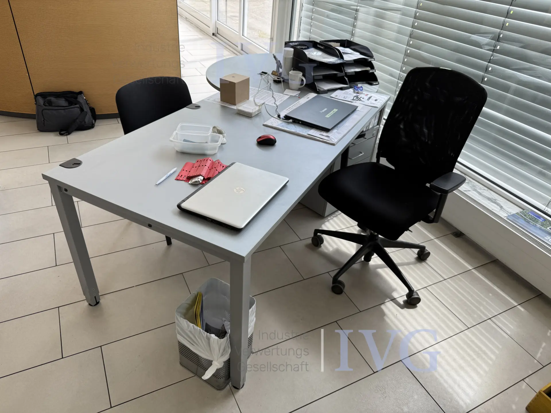 Schreibtisch MBT – foto 2 – kavel bij IVG, Wilhelmshaven