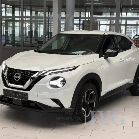 Personenkraftwagen (98) NISSAN Juke