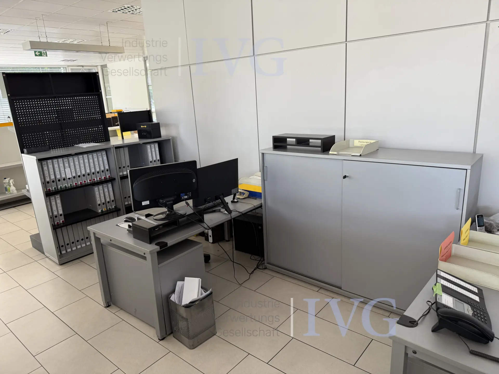 Bureau (grijs) – foto 2 – kavel bij IVG, Wilhelmshaven