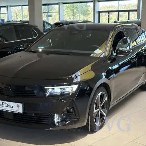 Personenkraftwagen (188) OPEL Astra Touring