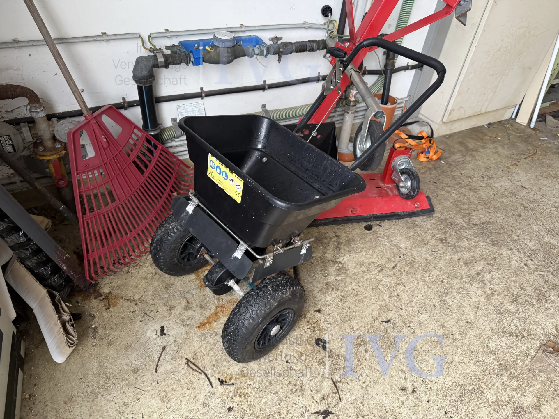 Strooikar DEMA SW 45 MK – foto 2 – kavel bij IVG, Wilhelmshaven