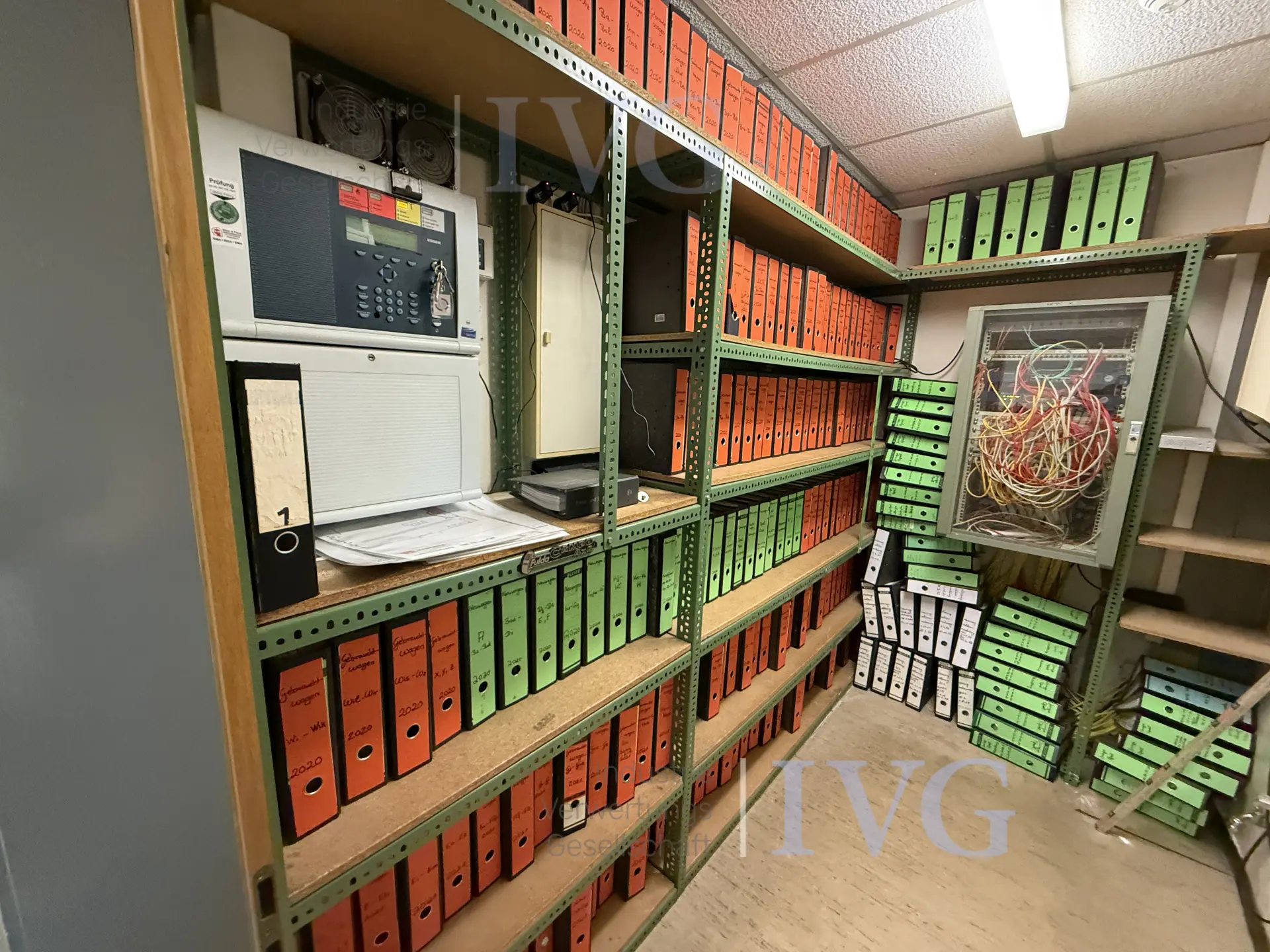 Stalen schroefrek (groen) – foto 2 – kavel bij IVG, Wilhelmshaven