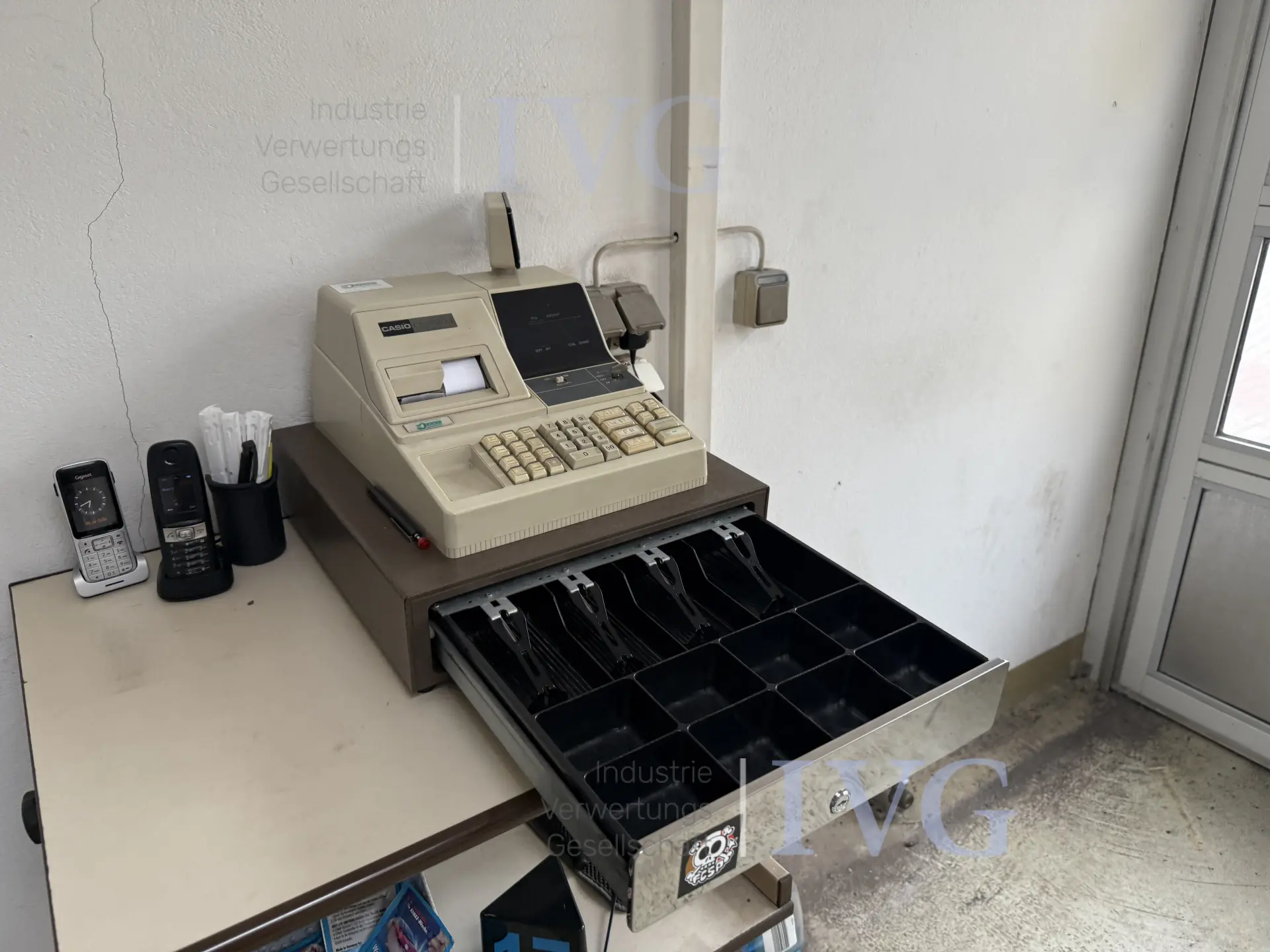 Kassa CASIO CE-2204 – foto 2 – kavel bij IVG, Wilhelmshaven