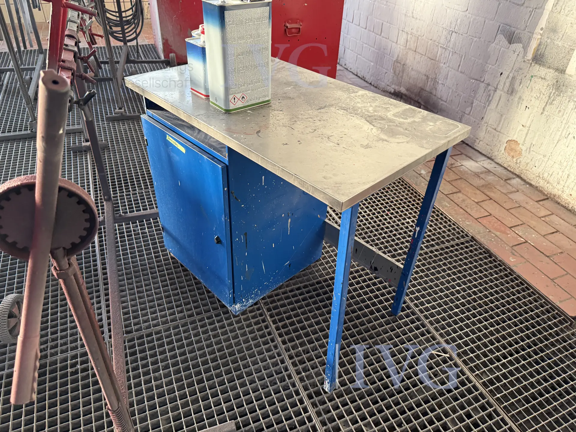 Werkbank (blauw) – foto 2 – kavel bij IVG, Wilhelmshaven