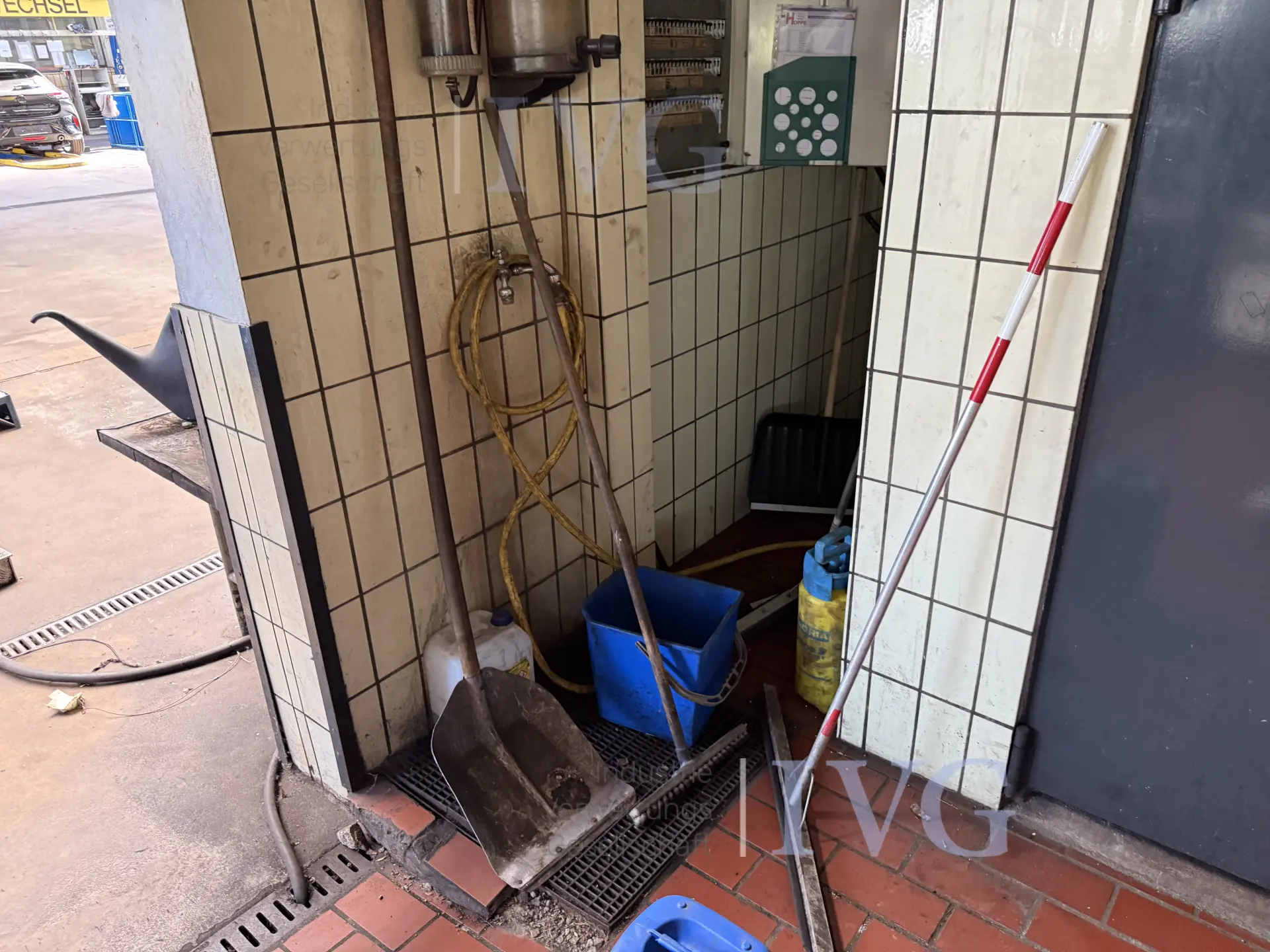 Categorie: Conciërgebenodigdheden – foto 2 – kavel bij IVG, Wilhelmshaven