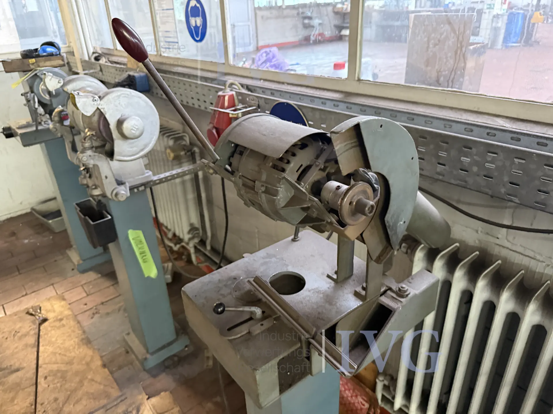 doorslijpmachine – foto 5 – kavel bij IVG, Wilhelmshaven