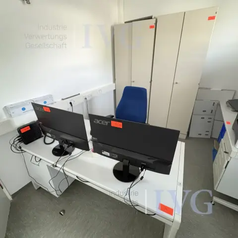 Büroausstattung