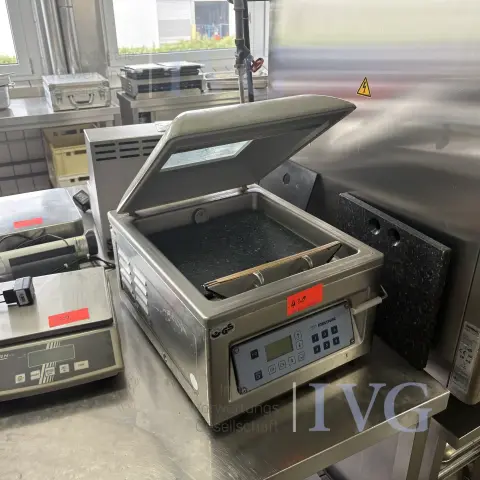 Vakuum-Verpackungsmaschine MULTIVAC C100