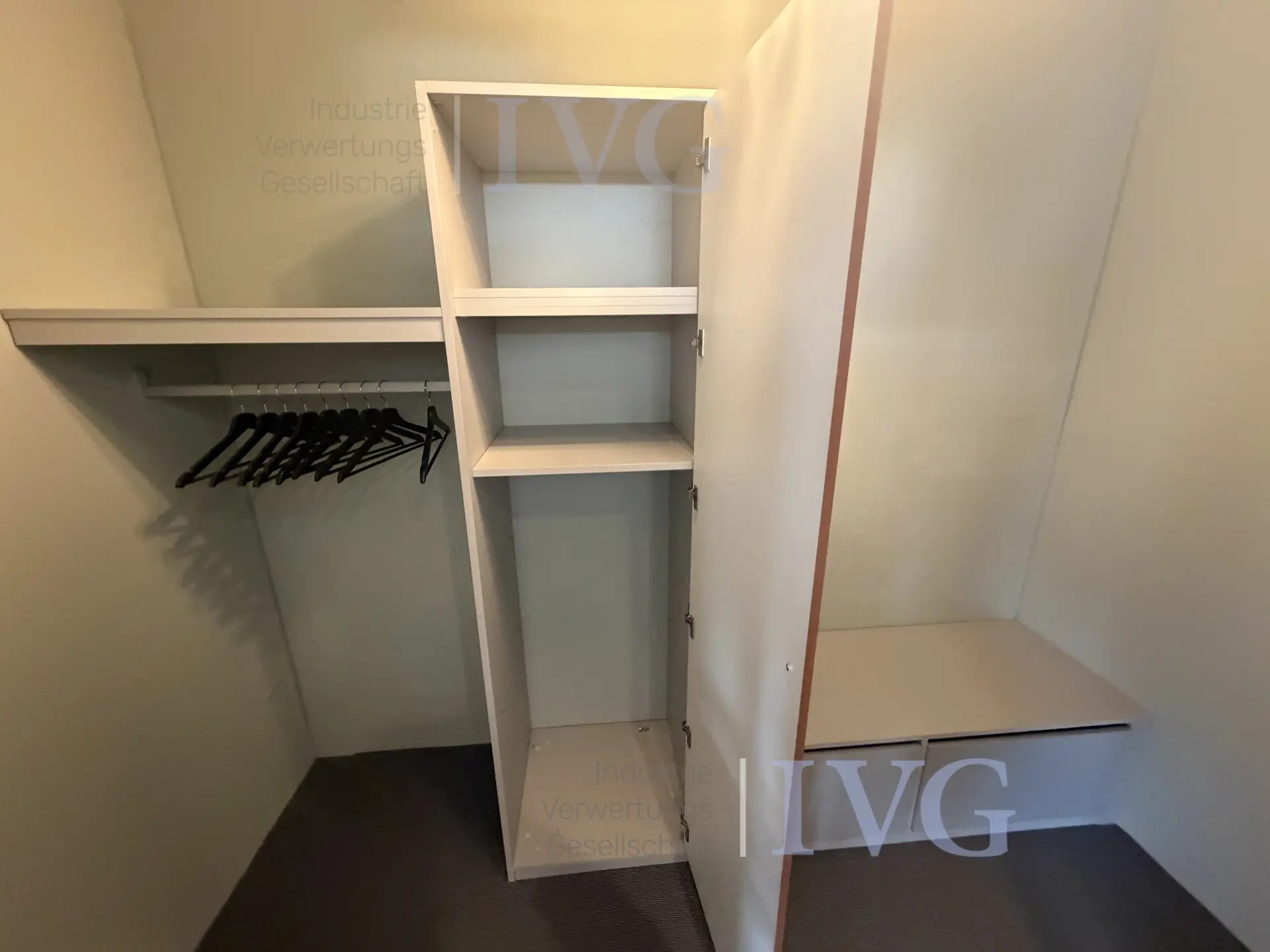 Inbouwkast – foto 2 – kavel bij IVG, Rödinghausen
