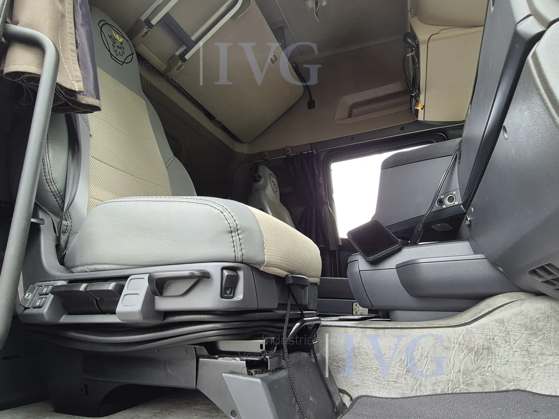 Sattelzugmaschine Fz.z.Gü.bef. > 12 t SCANIA R450 – foto 13 – kavel bij IVG, Rödinghausen