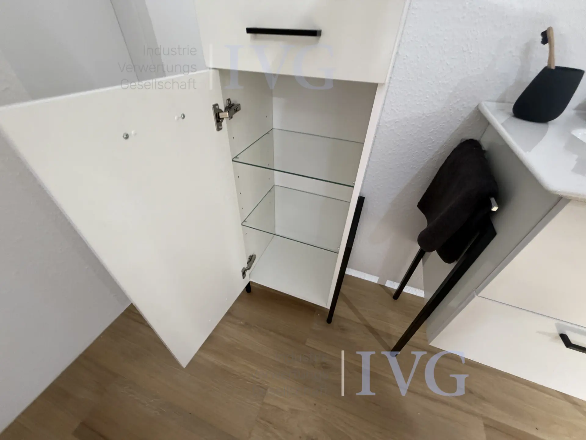 Badezimmerschrank 2-zügig – foto 5 – kavel bij IVG, Rödinghausen