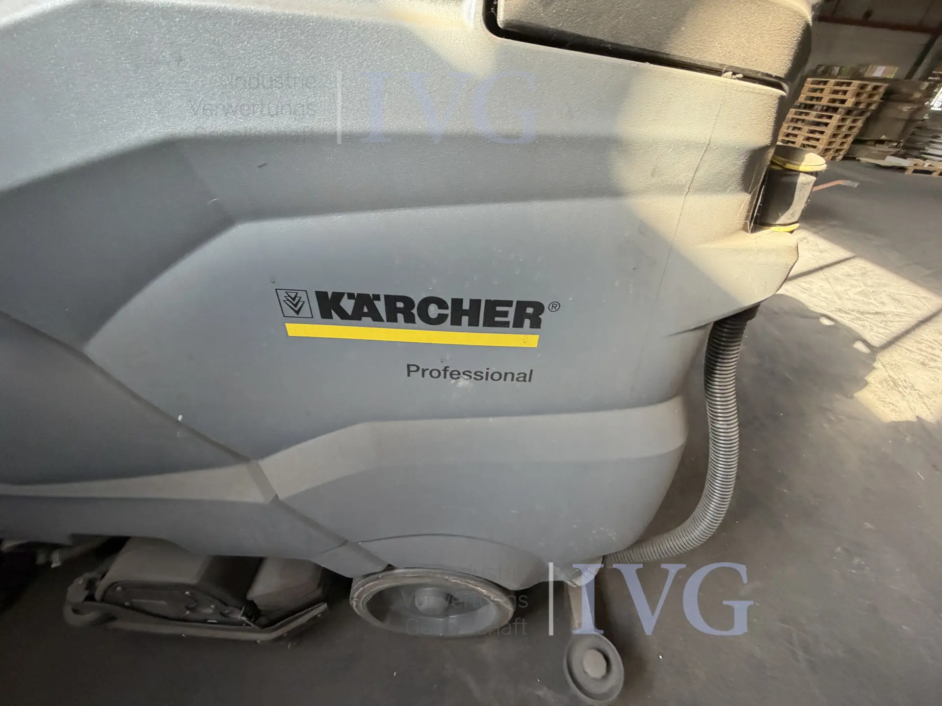 Aufsitzkehrmaschine KÄRCHER Professional B150R – foto 17 – kavel bij IVG, Rödinghausen