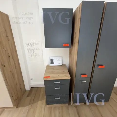 Küchenschrank