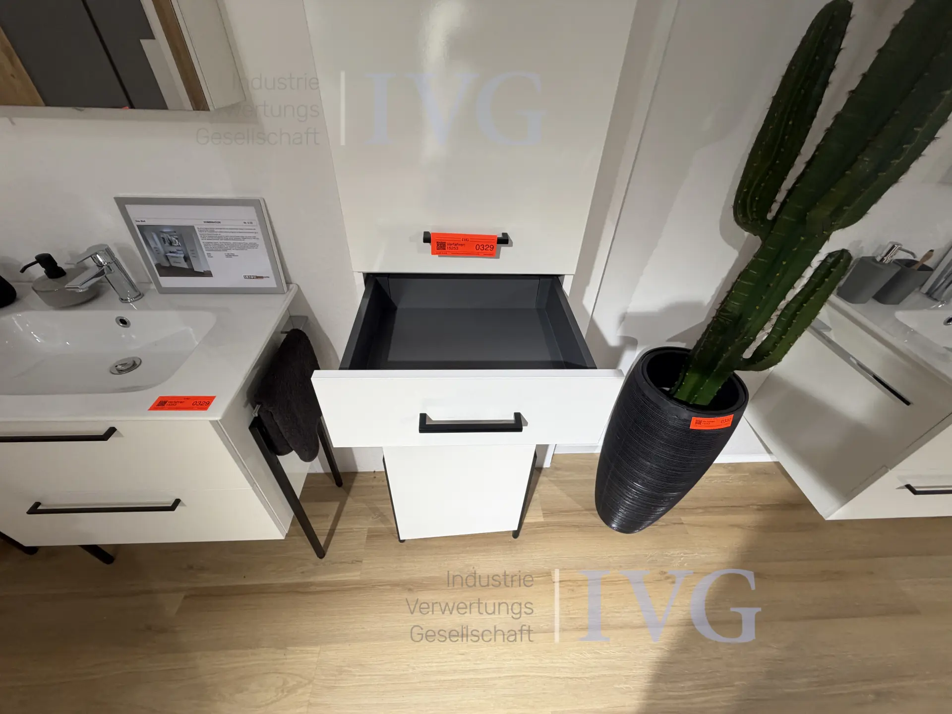 Badezimmerschrank 2-zügig – foto 14 – kavel bij IVG, Rödinghausen